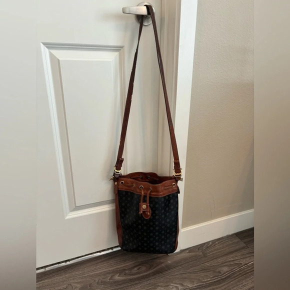 Pollini Handbags - POLLINI Shoulder BUCKET bag Brown/Black  VINTAGE Leather heavy RRP £390